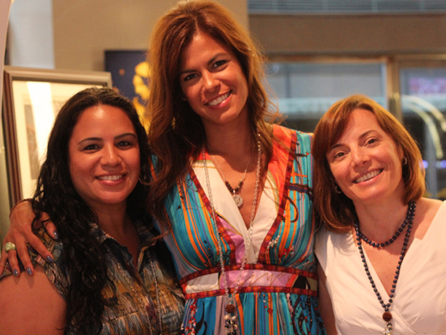 Owner of AshramChic, Veronica Ruelas (center) with business partners – her sister, Jennifer Ruelas-Lauro (left) and Caroline Abramo (right) (Photo/Kristina Puga)